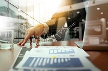 邓智毅：金融资产管理公司转型之路