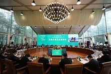 唐宁在伊春：投资要过山海关